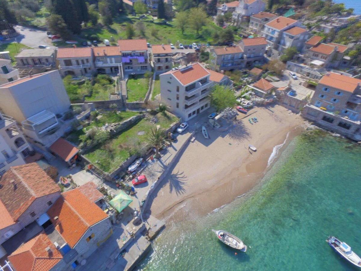 Andaluni Beach Apartments Пржно Экстерьер фото